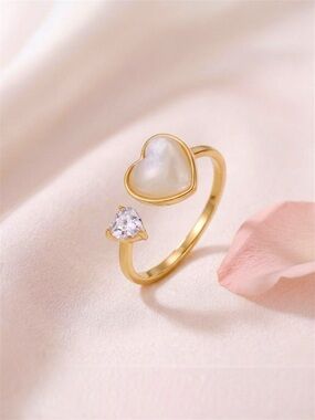 Heart Adjustable Ring | Real Mother of Pearl & Zirconia